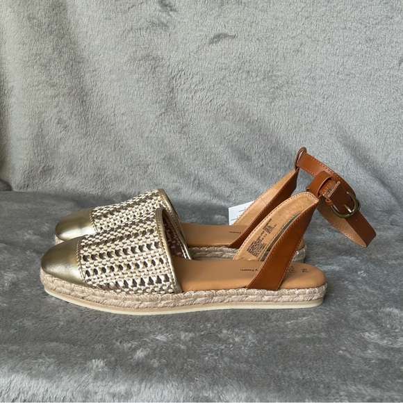Time And Tru Ankle Strap Shoes Womens Size 7 1/2 Gold Woven Memory Foam - Picture 6 of 9